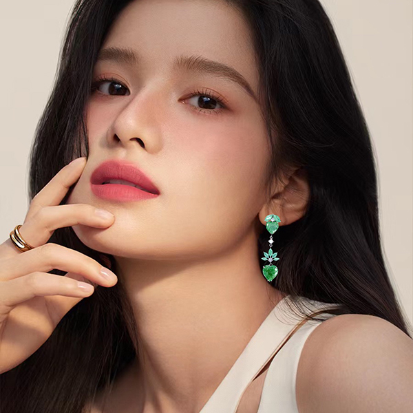 EXQUISITE CZ EARRING